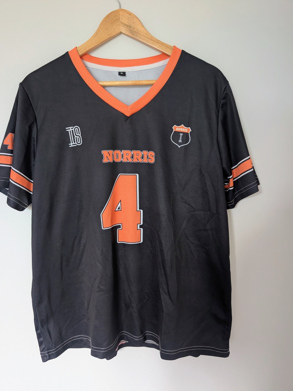 🏎️ McLaren Lando Norris F1 Football-Inspired Jersey – Women’s XL